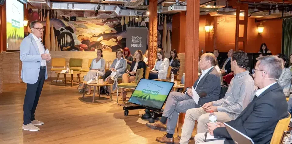 Jordi Llach, Director General de Nestlé España, durante el encuentro realizado esta mañana con los medios de comunicación.