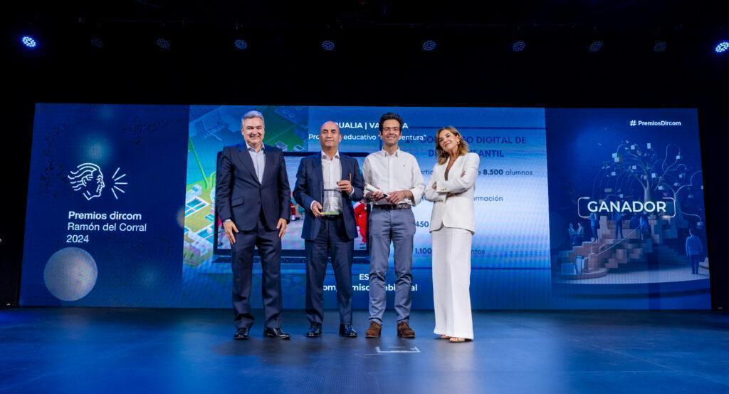 Juan Pablo Merino y Carlos Macho recogen el galardón - Aqualia