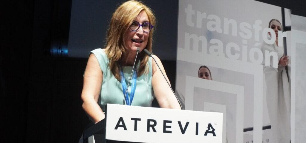 Núria Vilanova, Presidenta de ATREVIA, durante su intervención en el V Congreso Iberoamericano de Tendencias en Marketing, Comunicación y Asuntos Públicos