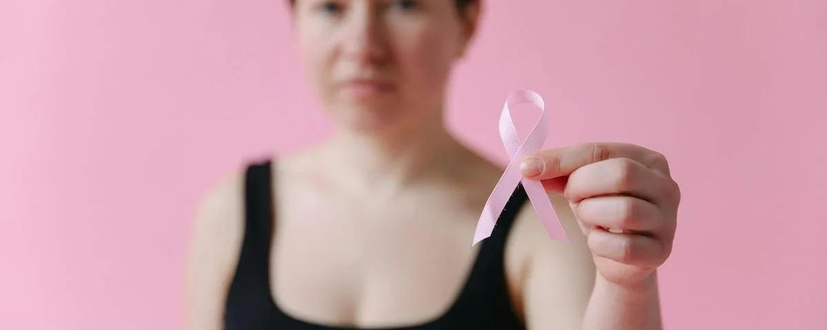 Octubre Rosa por el cáncer de mama - Imagen de Stock (Pexels)