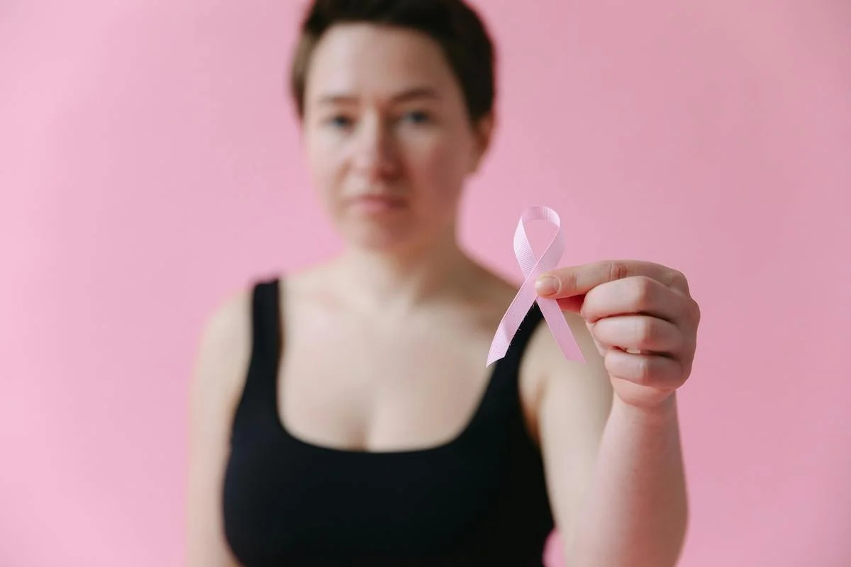 Octubre Rosa por el cáncer de mama - Imagen de Stock (Pexels)
